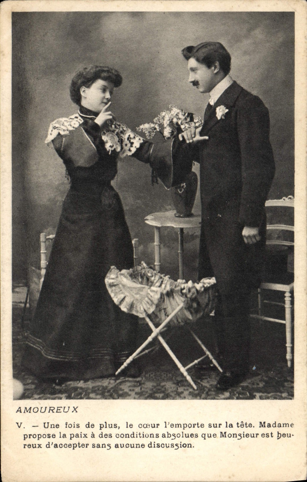 CPA Fantaisie Femme Amoureux 