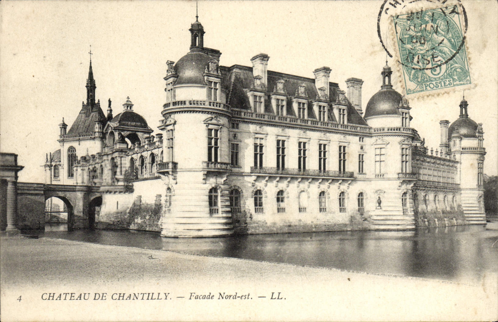 Château de Chantilly — Facade Nord-est — LL. - Recto