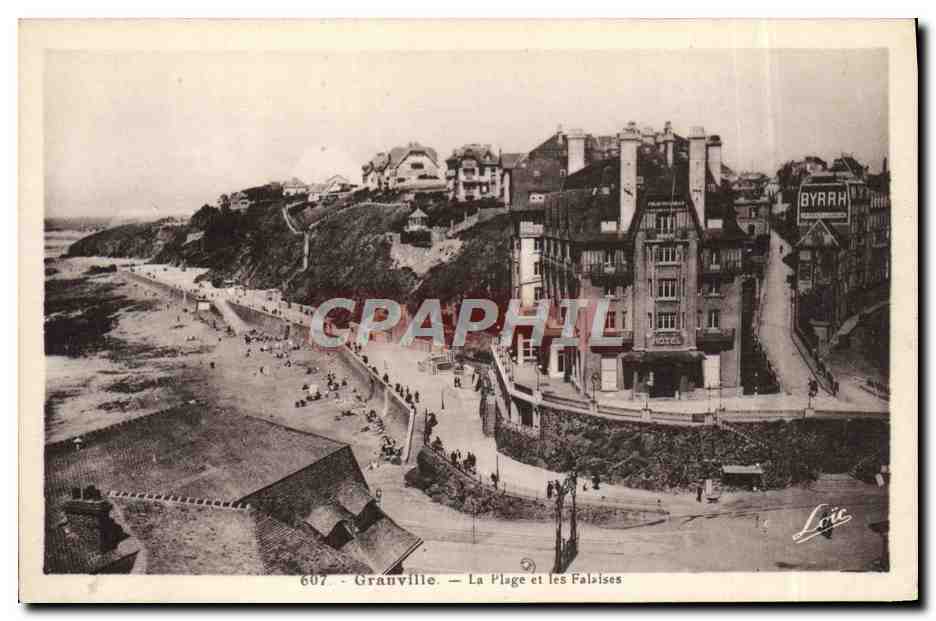 Granville — La Plage et les Falaises — Laurent-Nuéraunes