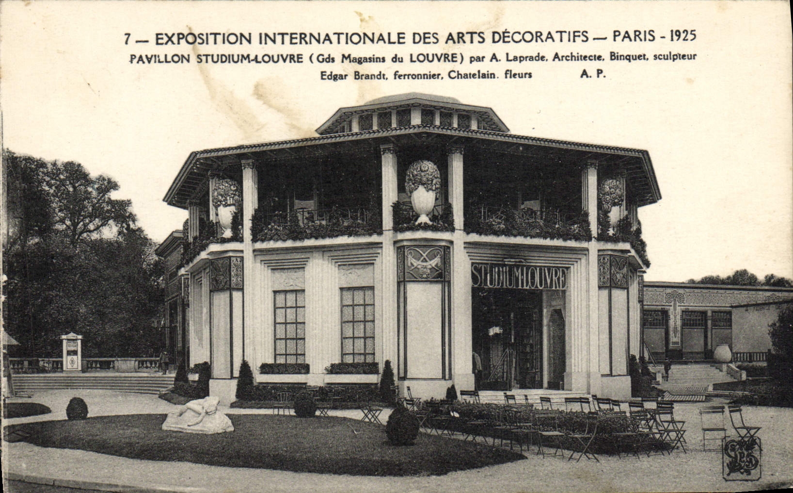 Pavillon Studium-Louvre — Exposition Internationale des Arts Décoratifs — Paris 1925 — Architecte A. Laprade, Sculpteur Binquet