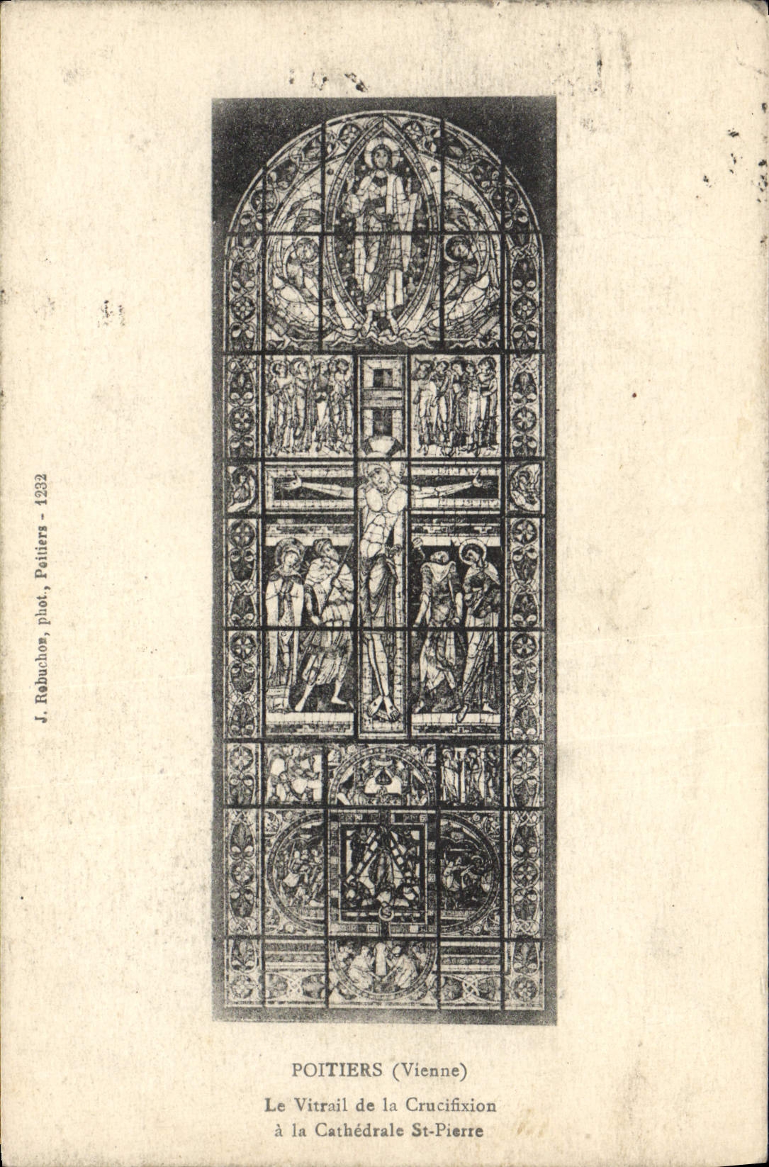 Poitiers (Vienne) — Vitrail de la Crucifixion à la Cathédrale St-Pierre — J. Robuchos, phot., Poitiers - 1232