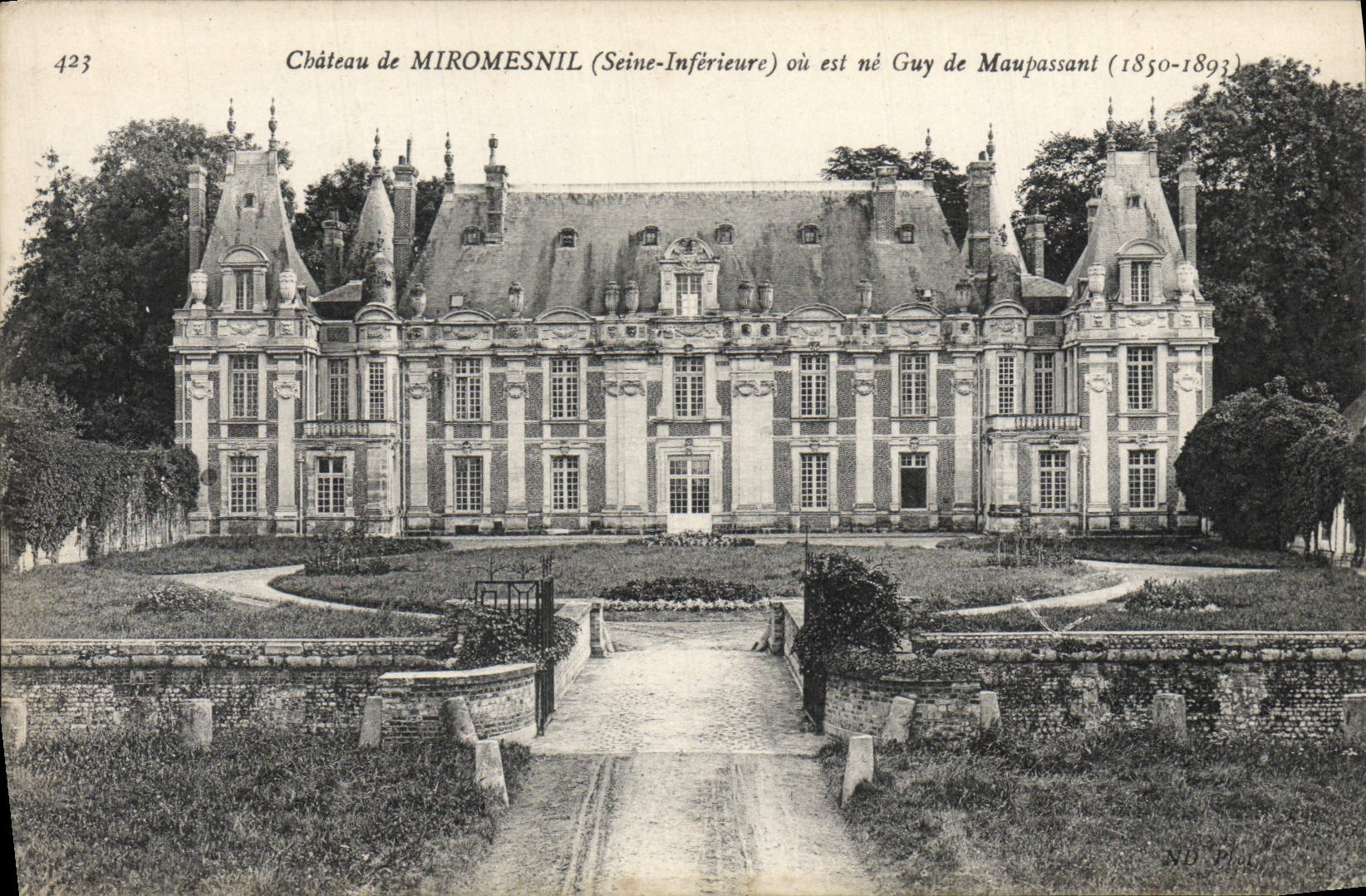 CPA Chateau de Miromesnil ou est ne Guy de Maupassant 