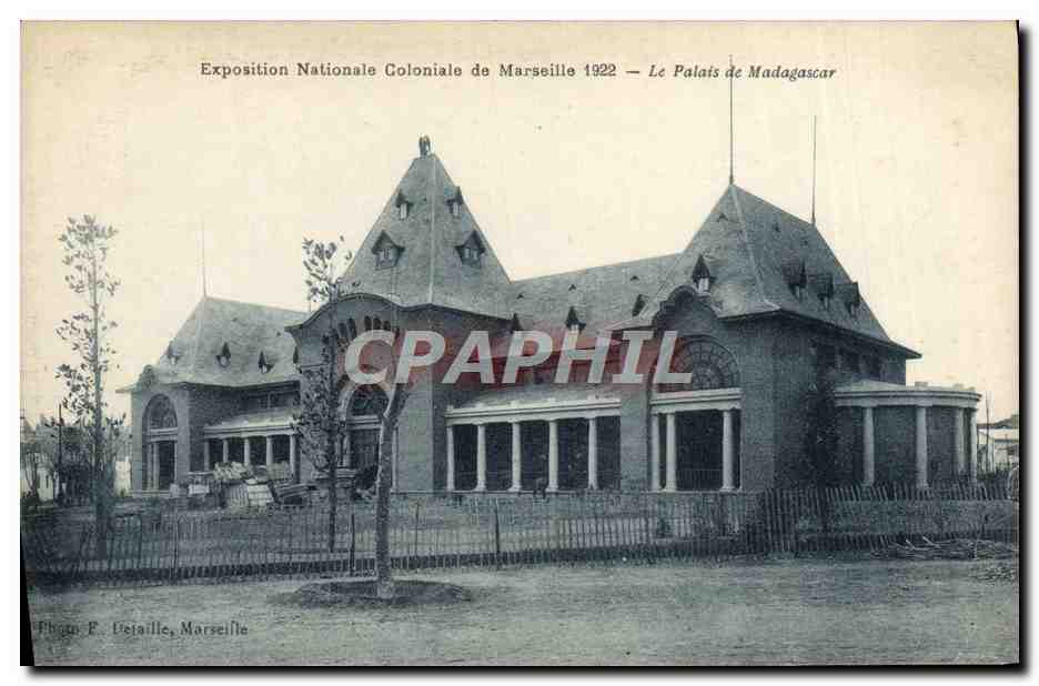 CPA Marseille Exposition Nationale Coloniale de 1922 Le palais de Madagascar
