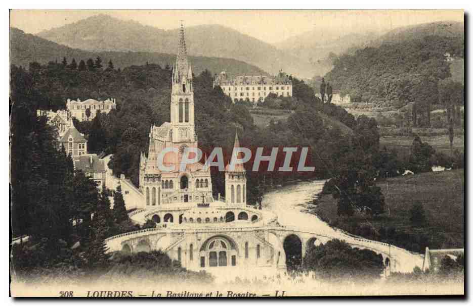 CPA Lourdes La Basilique et le Rosaire