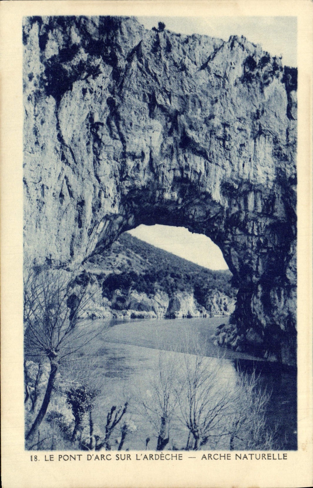 Le Pont d'Arc sur l'Ardèche — Arche naturelle — Phototypie M. Lescuyer, Lyon
