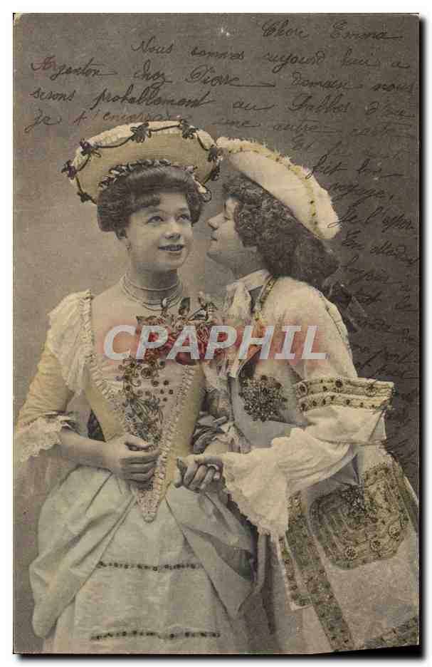 Deux jeunes femmes en costume de scène — éditeur anonyme