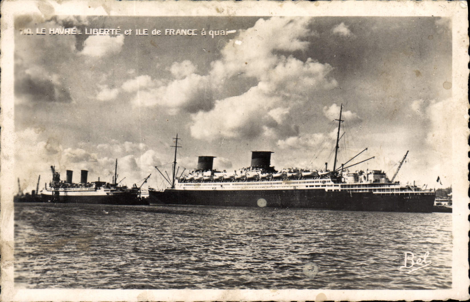 CPM Le Havre Liberte et Ile de France Bateau 