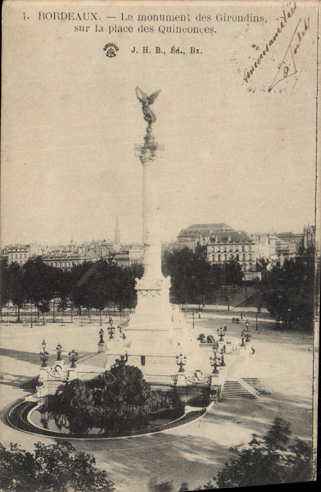 CPA Bordeaux Le Monument des Girondins sur la place des Quinconces 