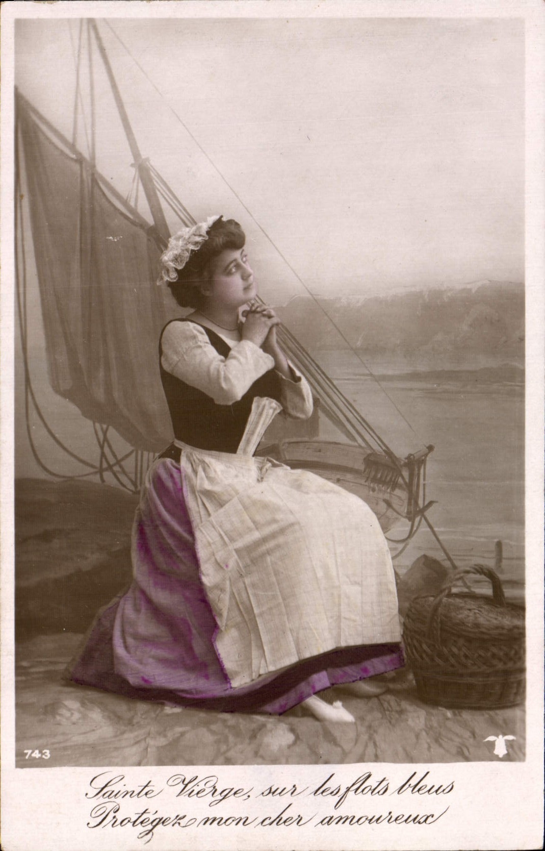 CPA Fantaisie Femme