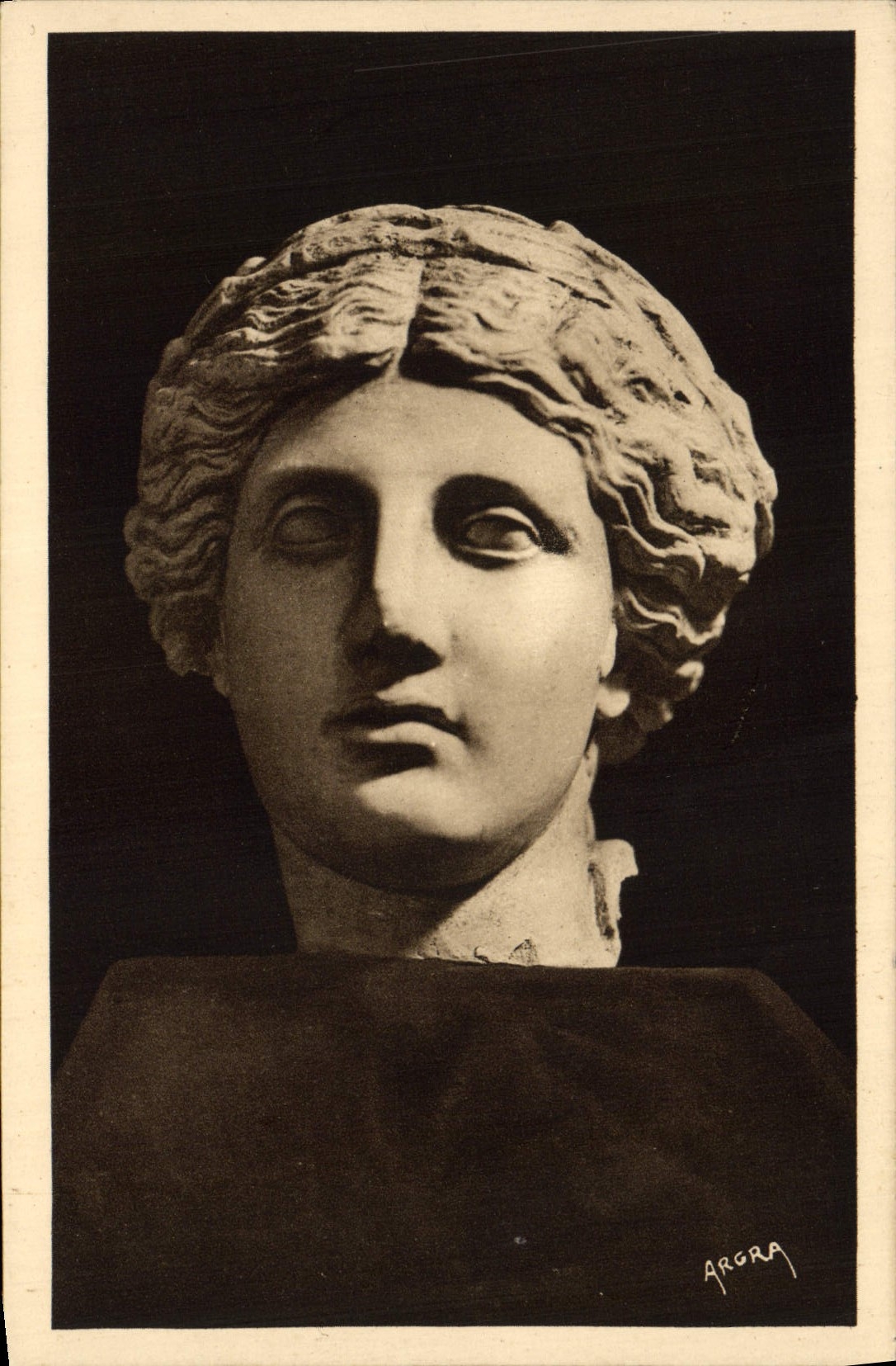 Tête de Vénus laurée — Vaison-la-Romaine — ARGRA