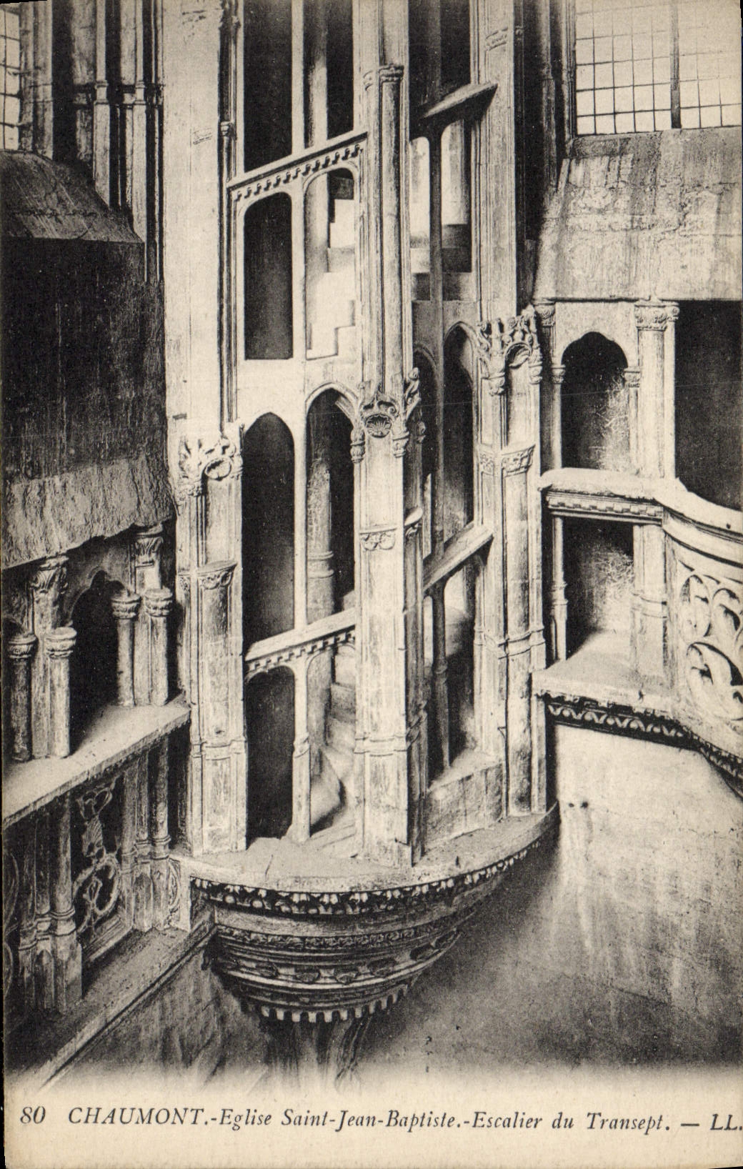 Blick auf Chaumont - Kirche Saint-Jean-Baptiste - Treppen des Transeptes - LL. Nr. 80