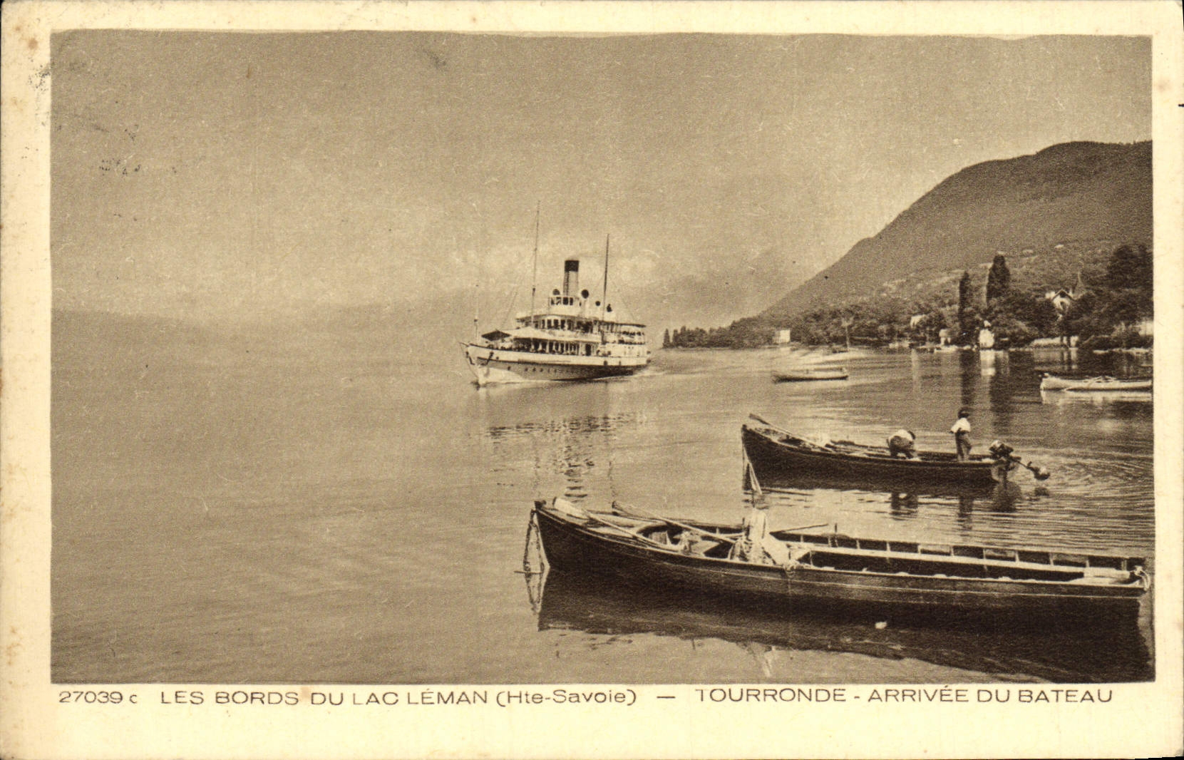 CPA Les Bords du Lac Leman Tourronde Arrivee du bateau 