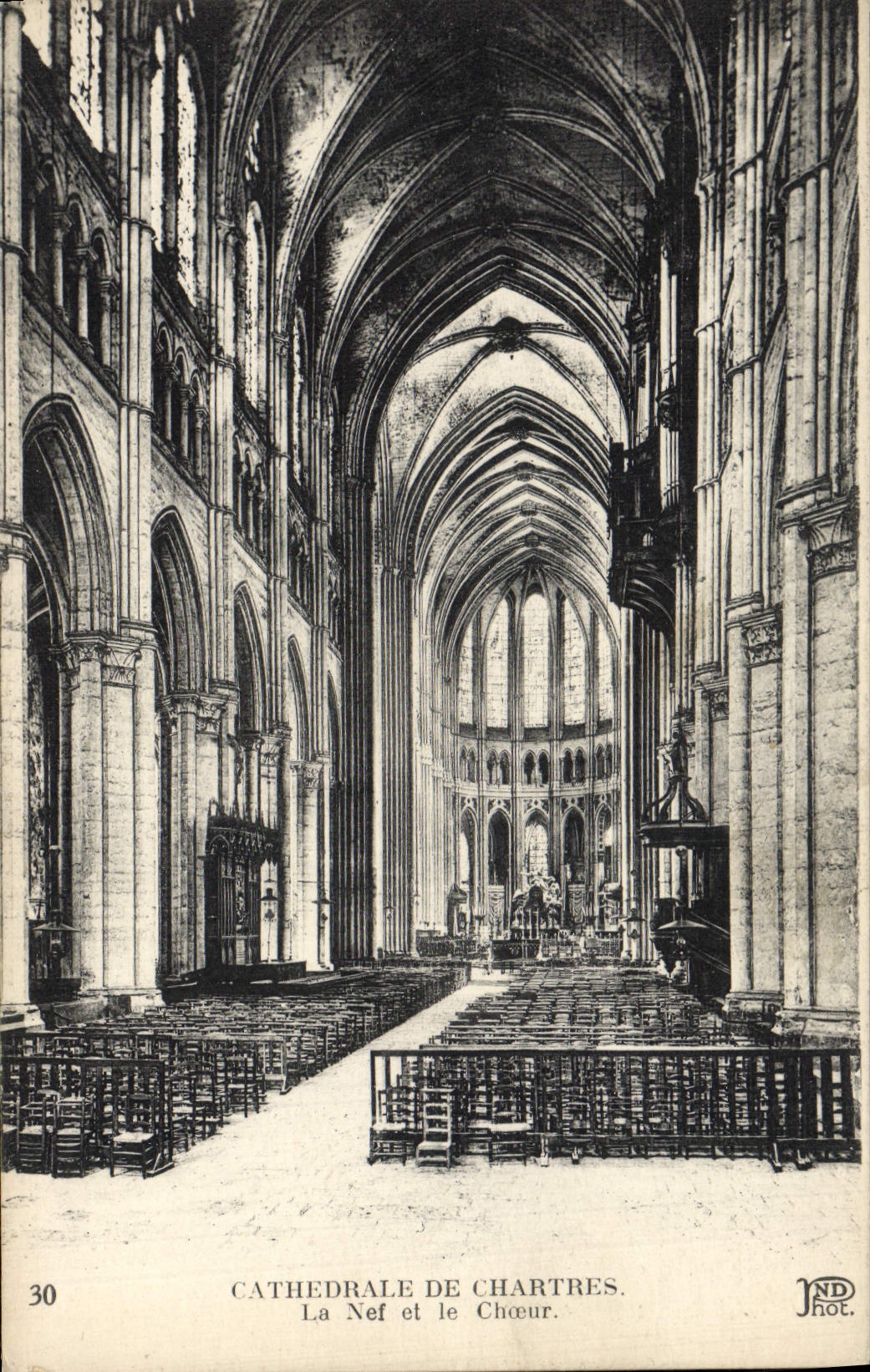 Cathédrale de Chartres — La Nef et le Chœur — JND Phot.