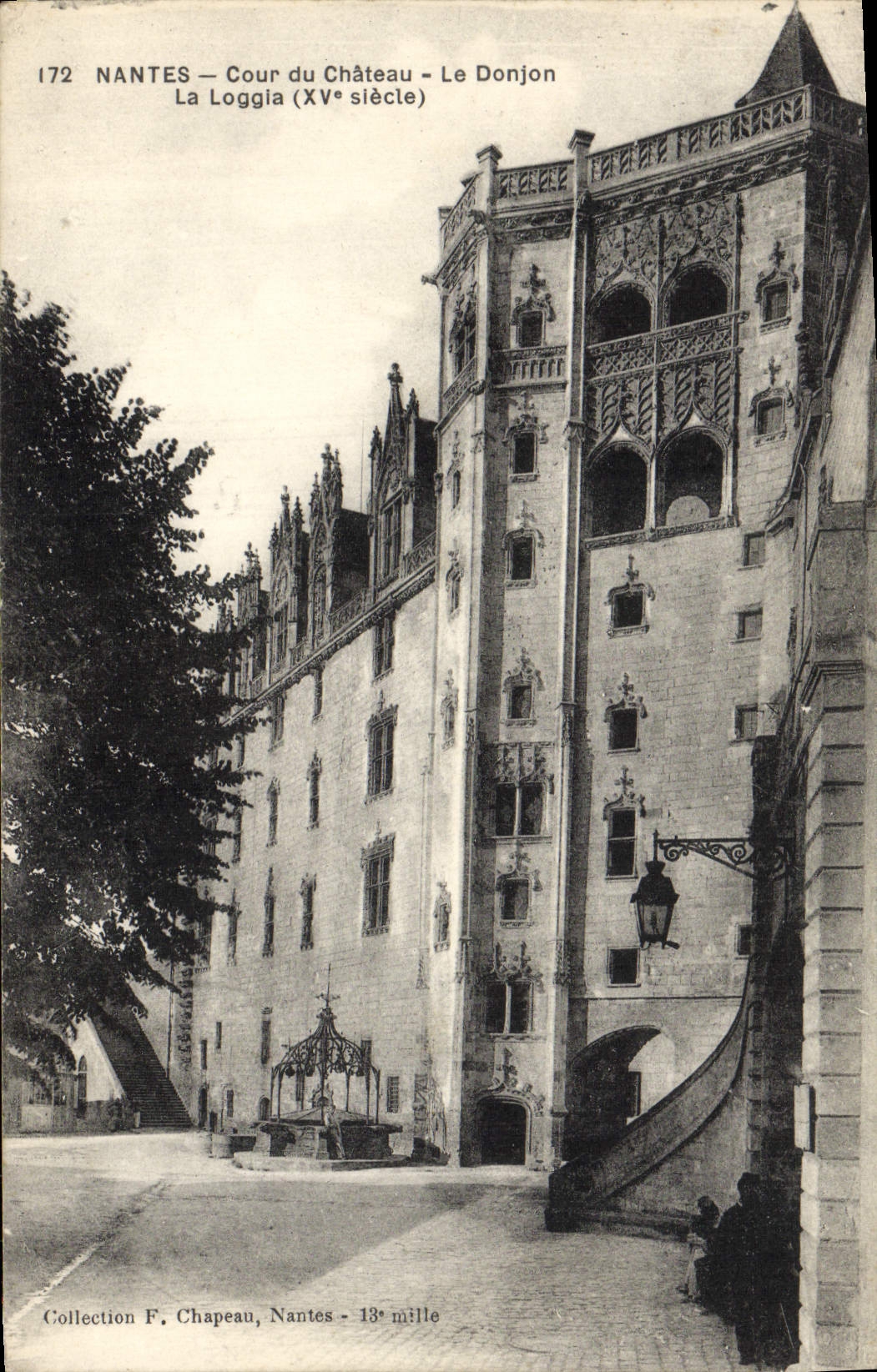 CPA Nantes Cour Du Chateau Le donjon La loggia