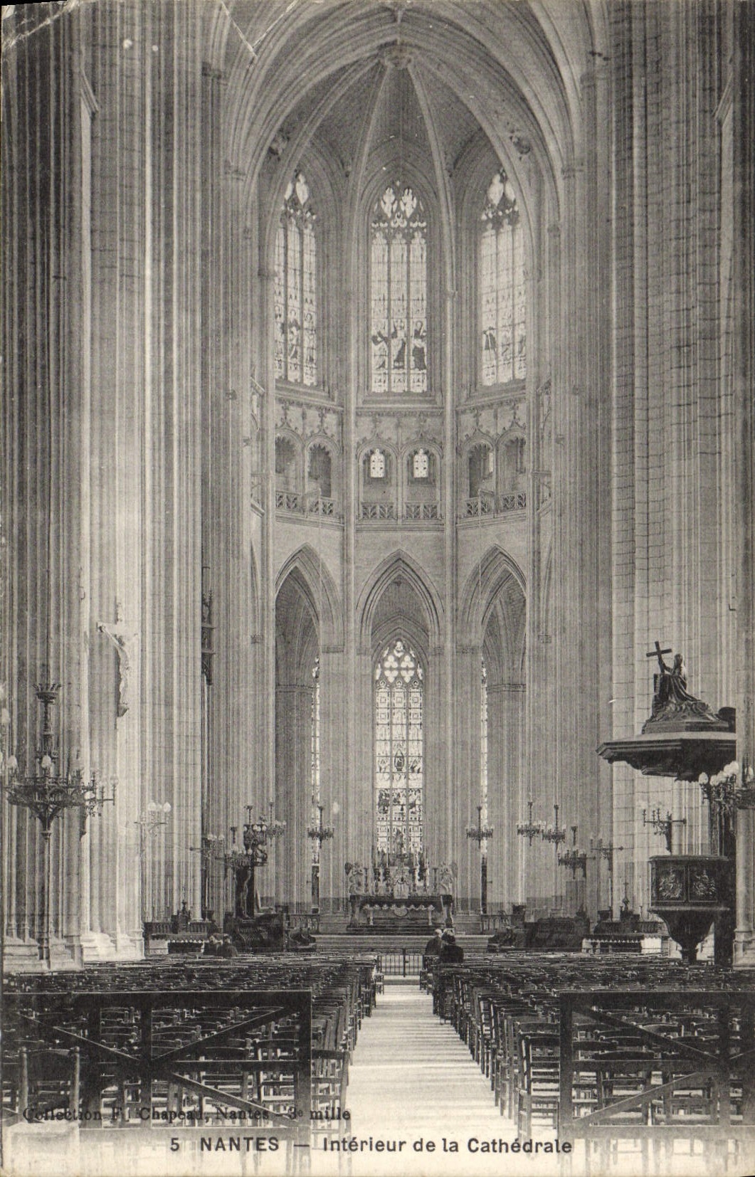CPA Nantes Interieur De La Cathedrale