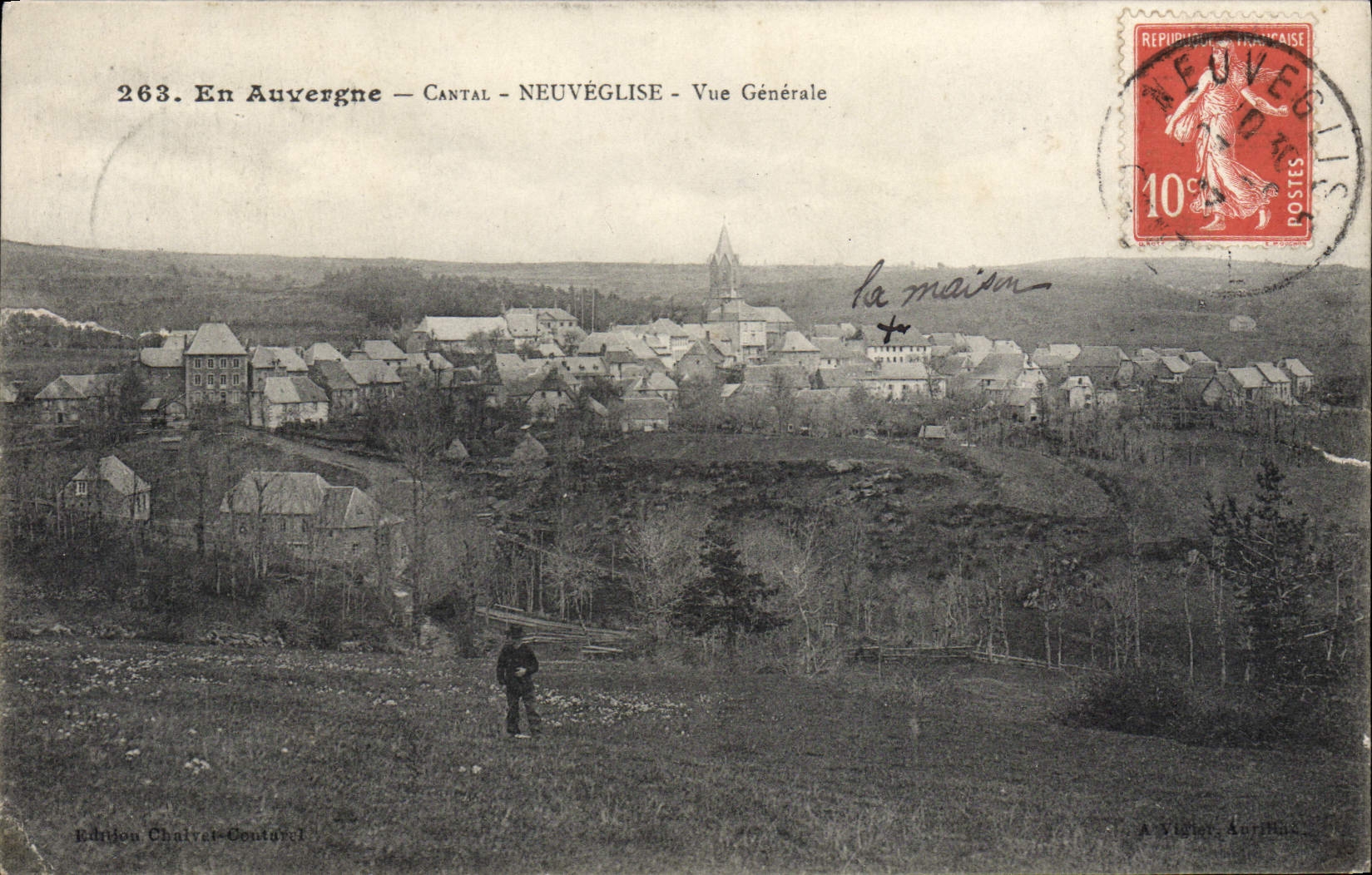 CPA En Aurergne Cantal Neuveglise Vue Generale