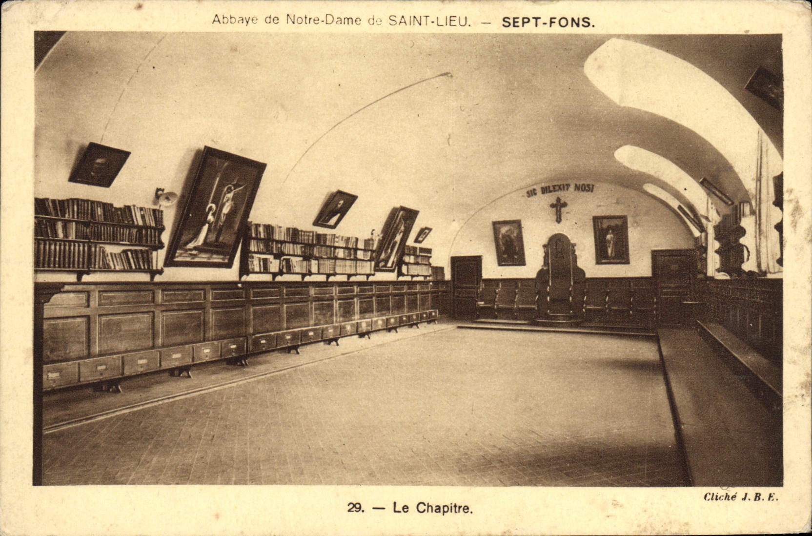CPA Sept Fons Le Chapitre Abbaye de Notre Dame de Saint lieu