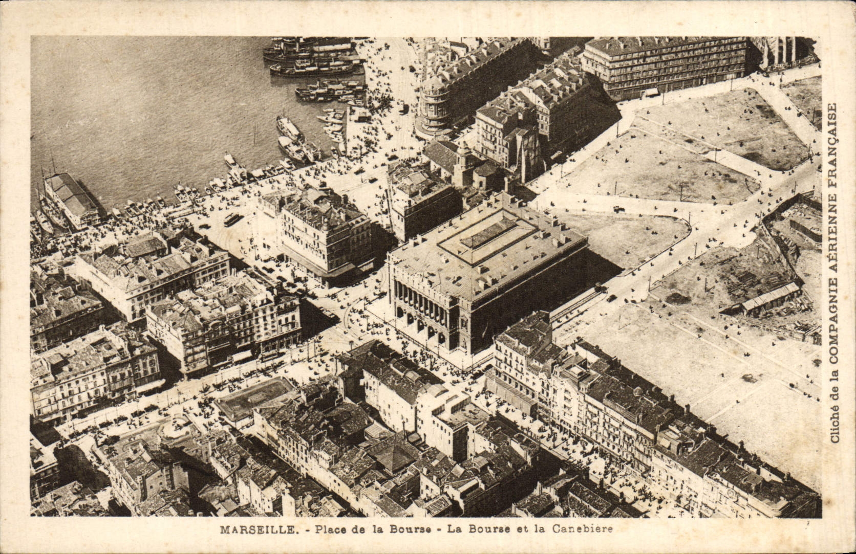 CPA Marseille Place de la Bourse La Bourse et la Canebiere 