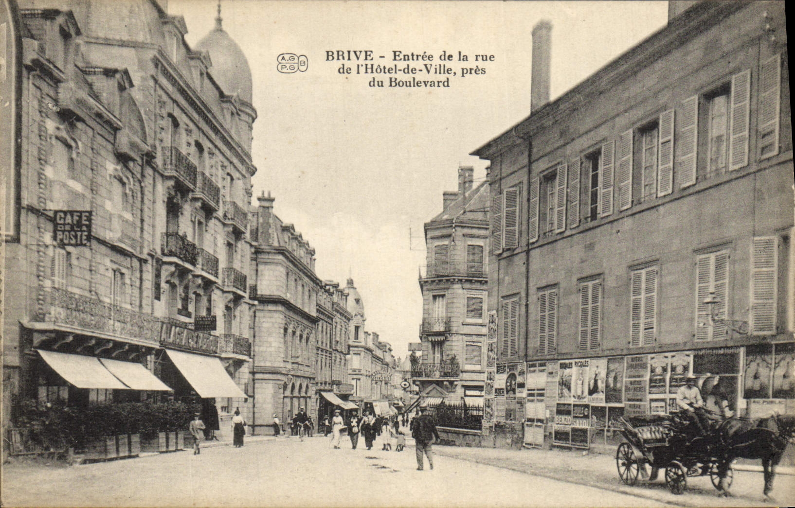 Brive - Entrée de la rue de l'Hôtel-de-Ville, près du Boulevard