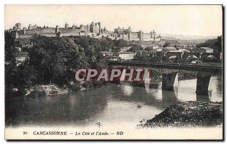 CPA Carcassonne La Cite et l'Aude 