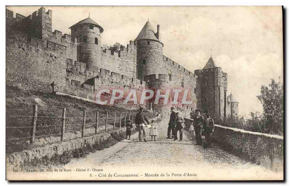 CPA Cite de Carcassonne Montee de la Porte d'Aude 