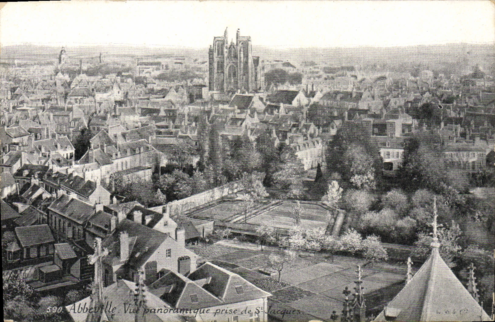 CPA Abbeville Vue panoramique prise de St Jacques 