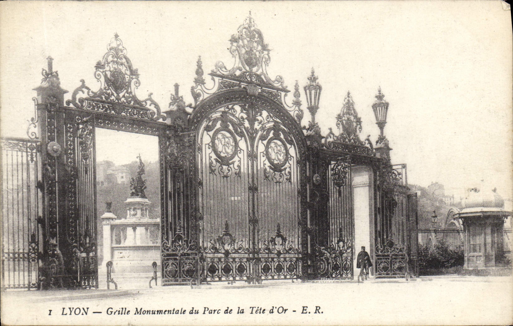 LYON — Grille Monumentale du Parc de la Tête d'Or — E.R.