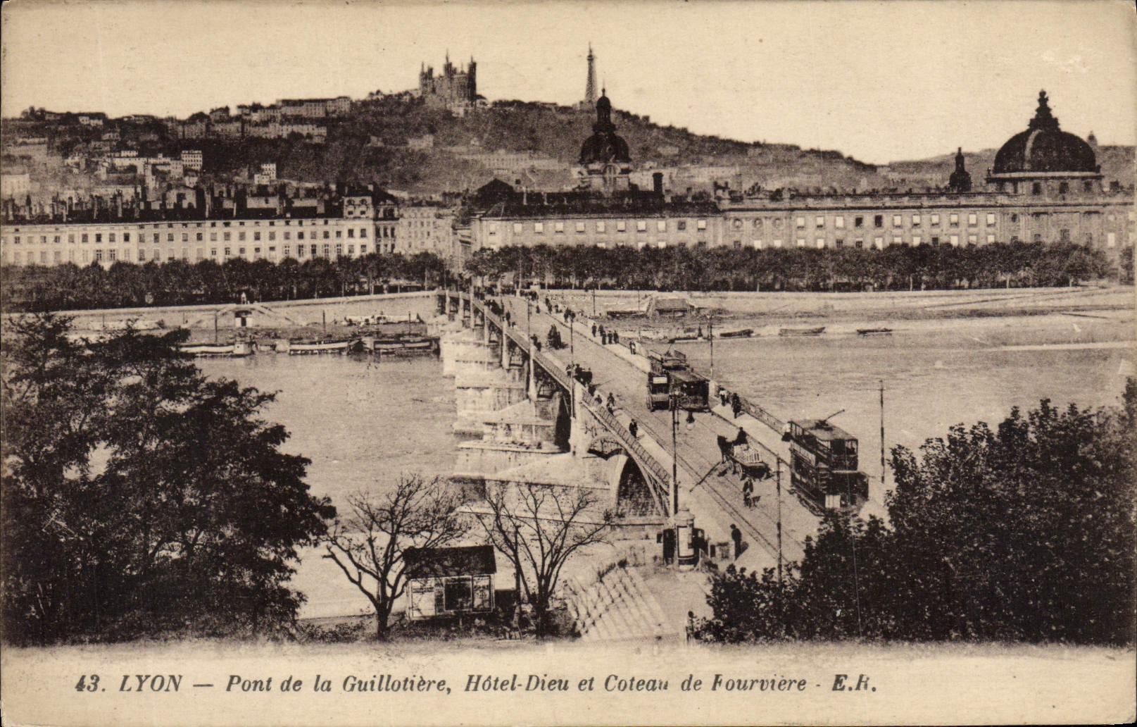 LYON — Pont de la Guillotière, Hôtel-Dieu et Coteau de Fourvière — E.R.