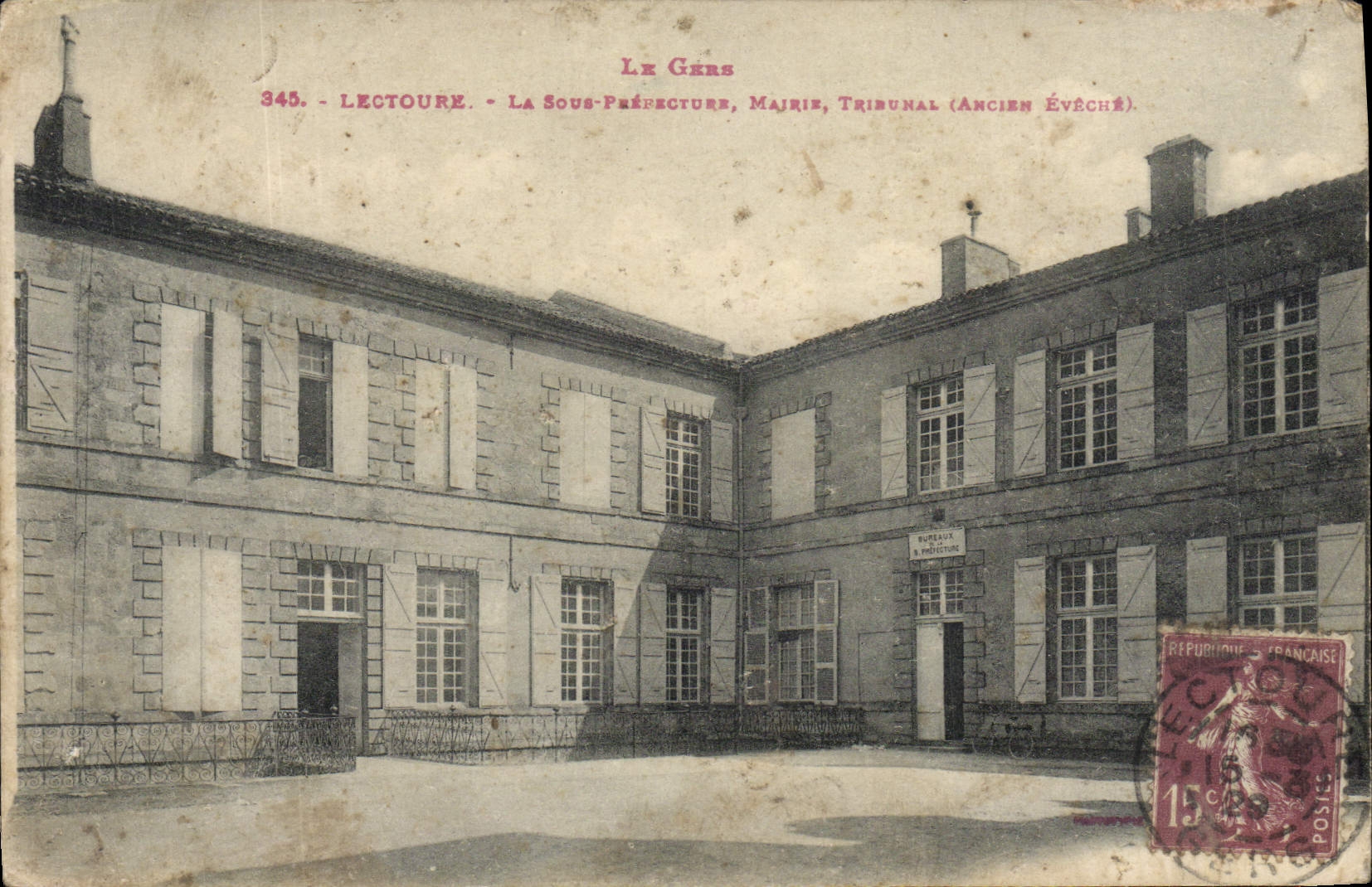 Lectoure - La Sous-Préfecture, Mairie, Tribunal (Ancien Évêché) — Le Gers, n°345