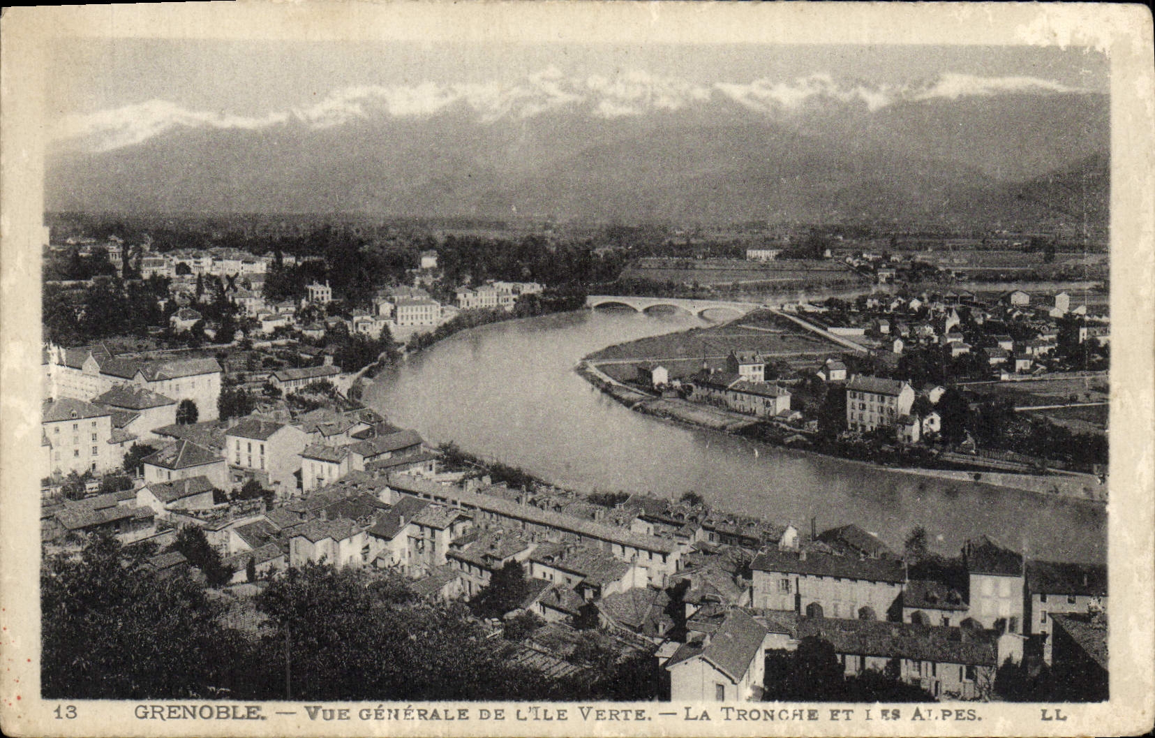 Grenoble — Vue générale de l'Île Verte — La Tronche et les Alpes