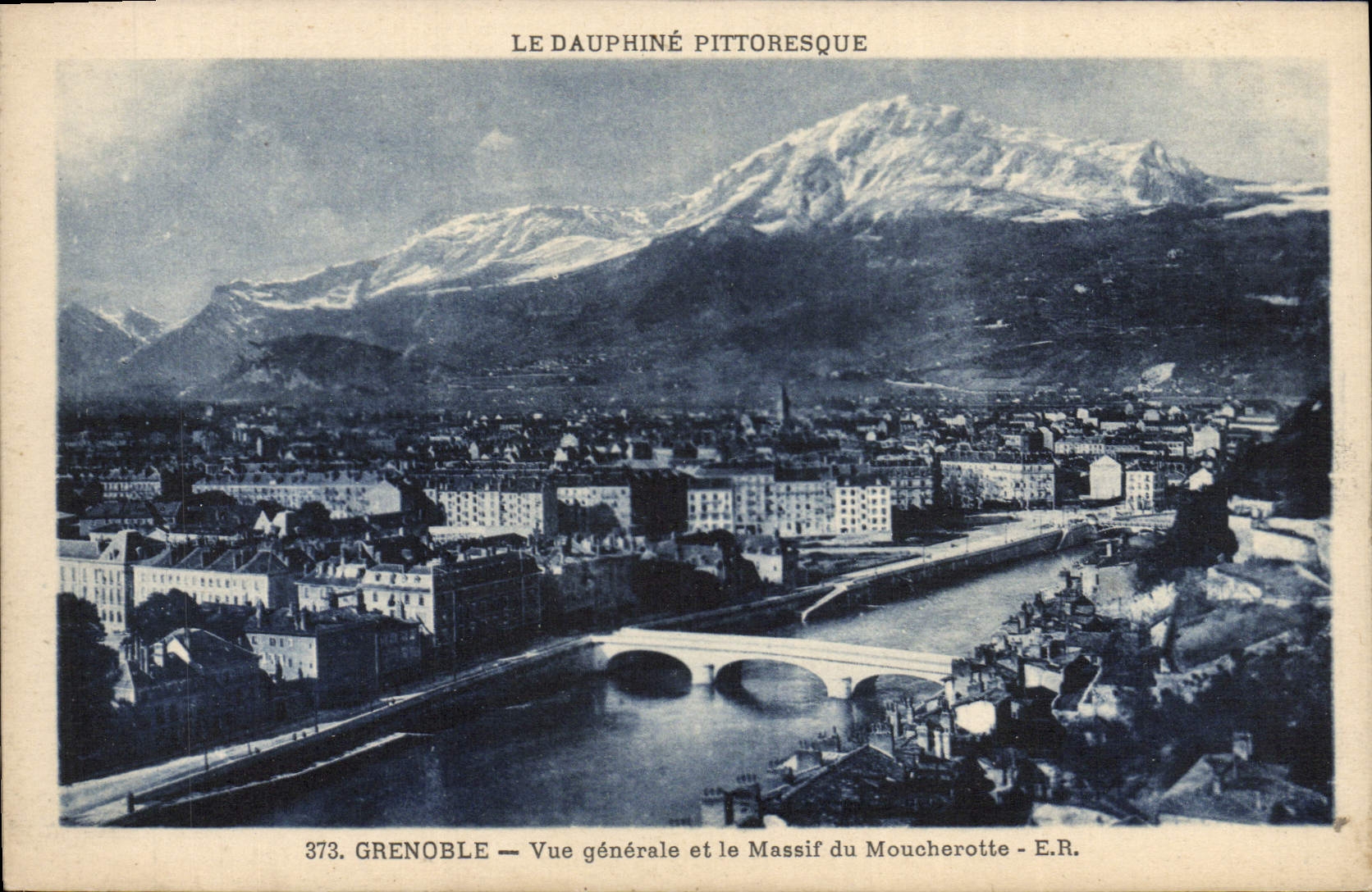 Grenoble — Allgemeiner Blick und das Moucherotte-Massiv — E.R.