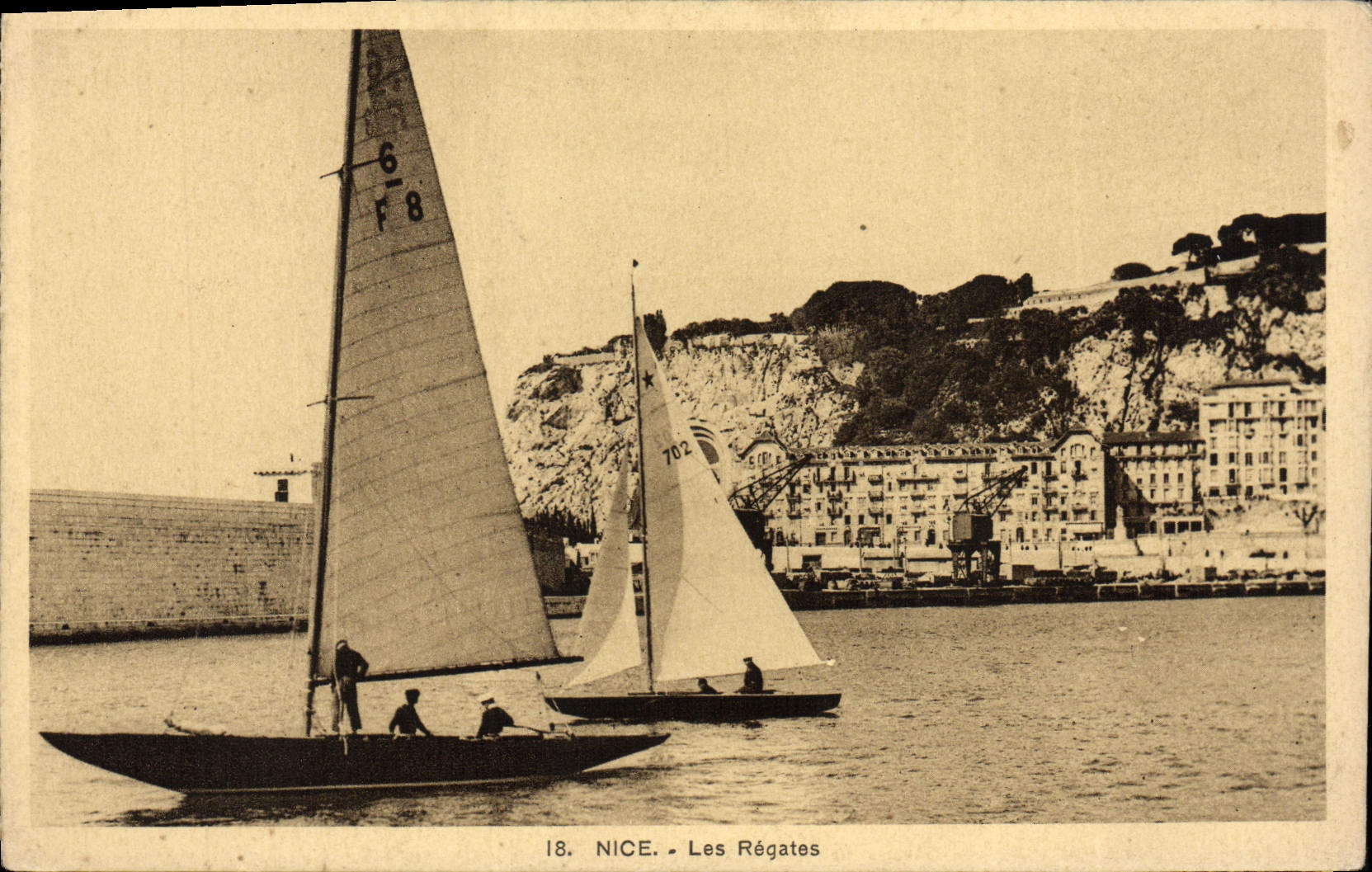 CPA Nice Les Regates Bateaux