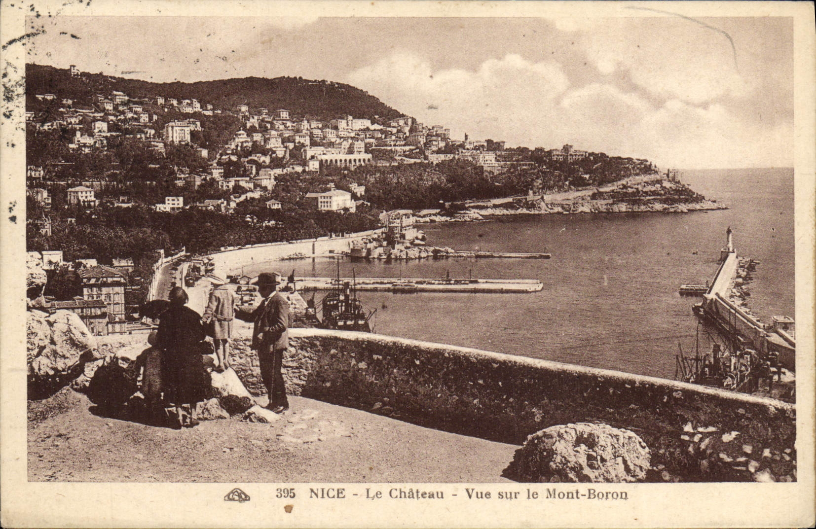 CPA Nice Le Chateau Vue Sur le Mont Boron