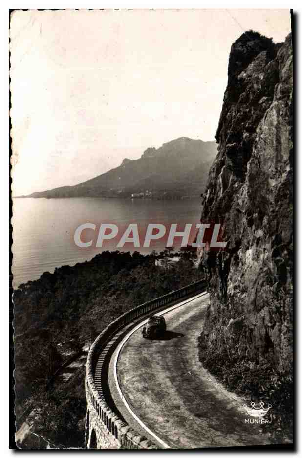CPM La Corniche d'Or La route du bord de mer entre Theoule et Le Trayas