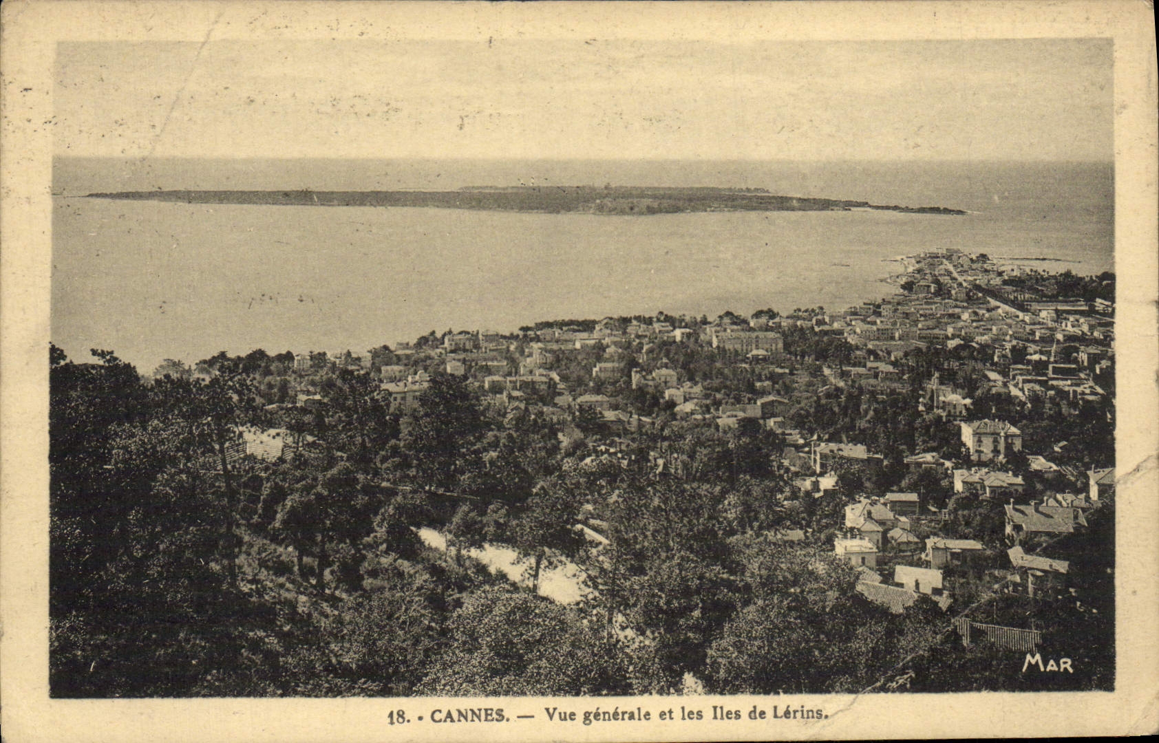CPA Cannes Vue Generale et les Iles de Lerins