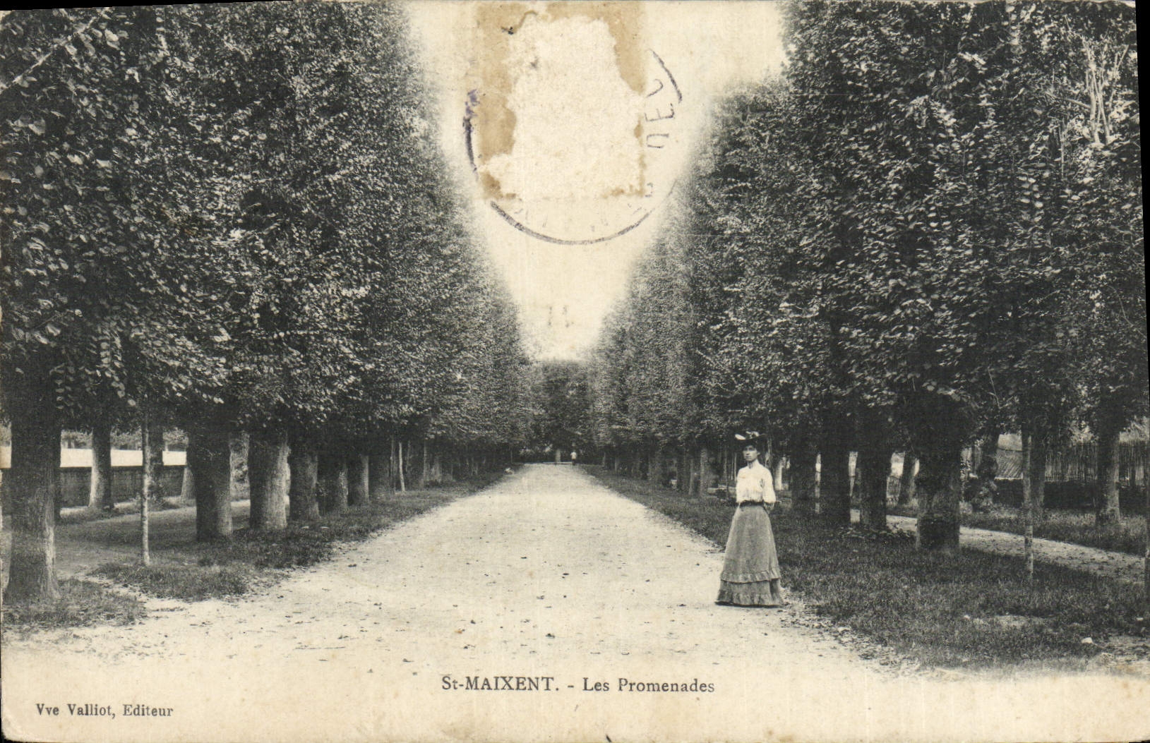 St-Maixent - Les Promenades — Vve Valliot, Editeur