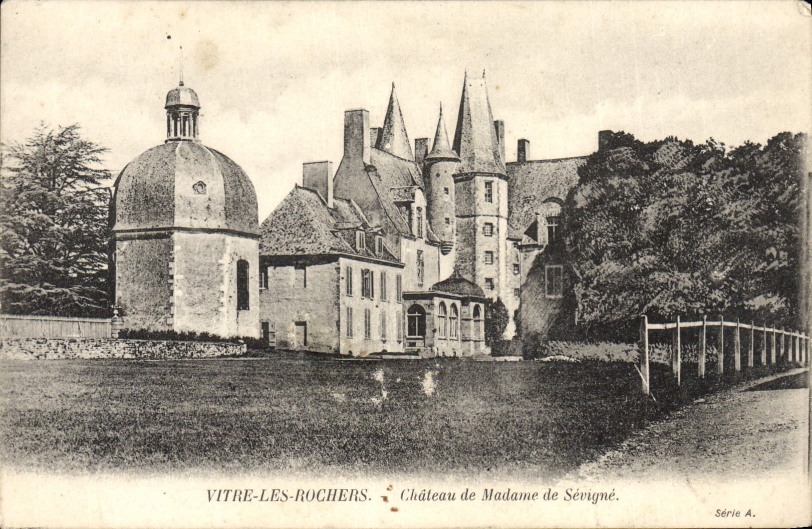 Vitry-Les-Rochers — Château de Madame de Sévigné — Série A