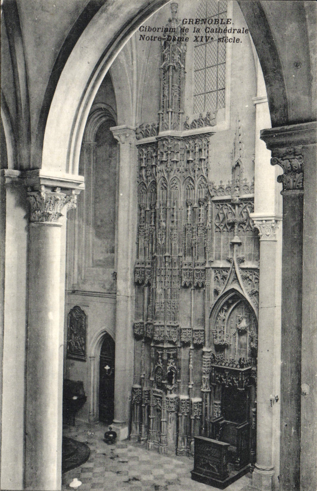 CPA Grenoble Ciboriam de la Cathedrale Notre Dame