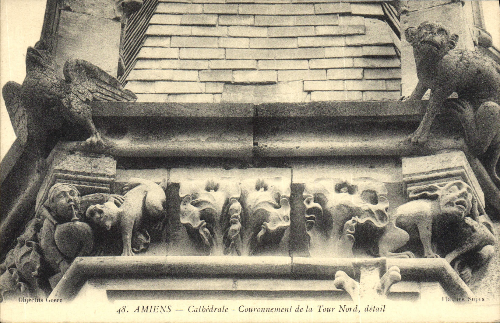 Amiens — Cathédrale - Couronnement de la Tour Nord, détail — Objectifs Goezr, n°48