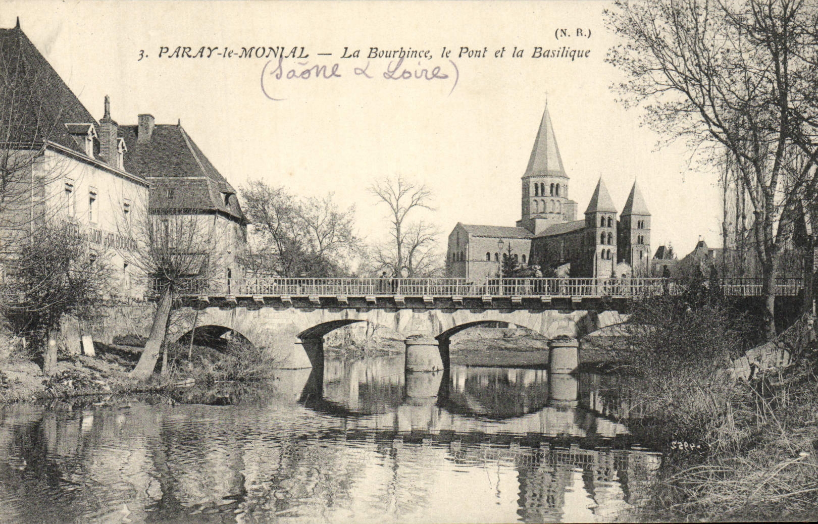 CPA Parlay Le Monial La Bourbince le Pont et la Basilique