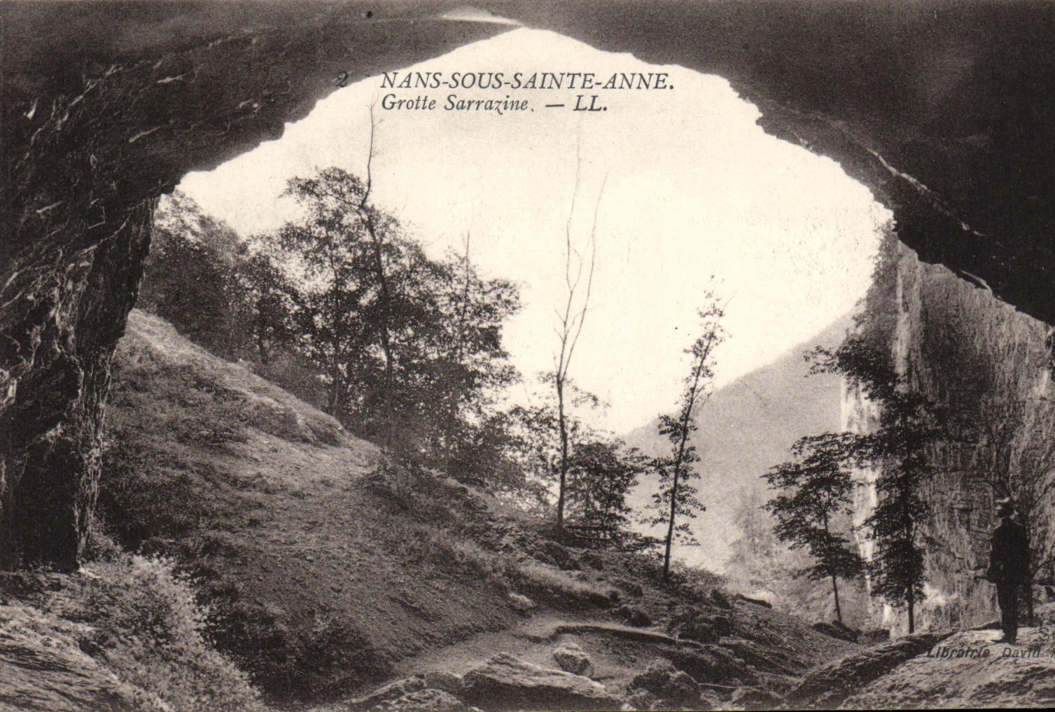 CPA Nans Sous Sainte Anne Grotte Sarrazine