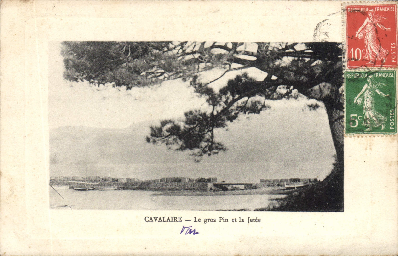 CPA Cavalaire Le Gros Pin et la Jetee