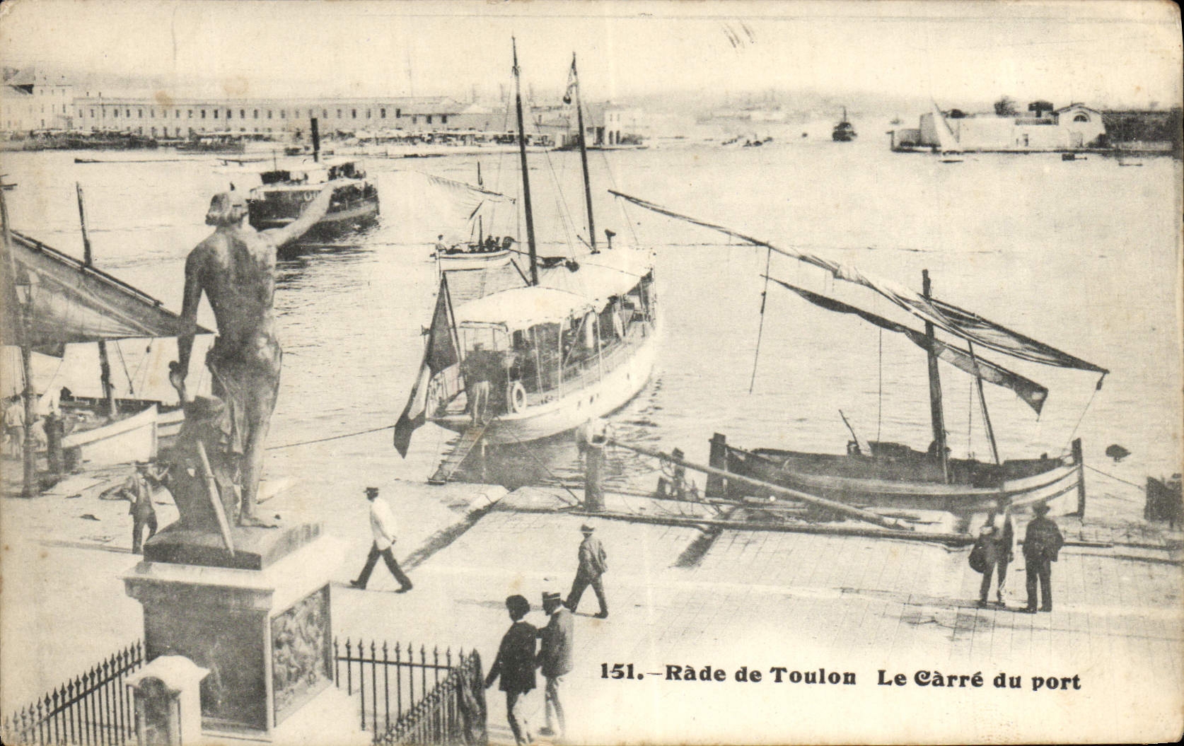 Rade de Toulon — Le Carré du port — Carte postale n°151
