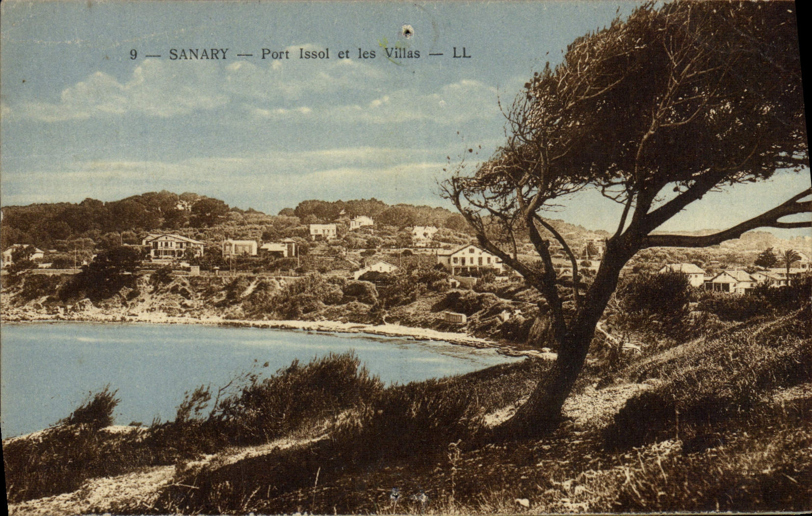 Sanary — Port Issol et les Villas — LL