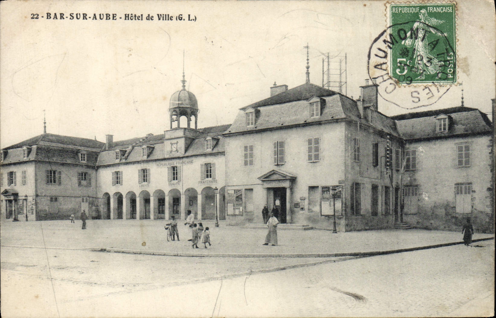 Bar-sur-Aube - Hôtel de Ville (G. L.)