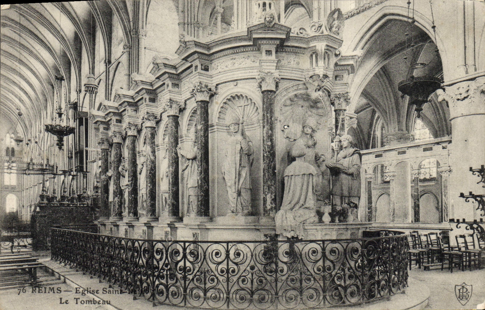 CPA Reims Eglise Le Tombeau