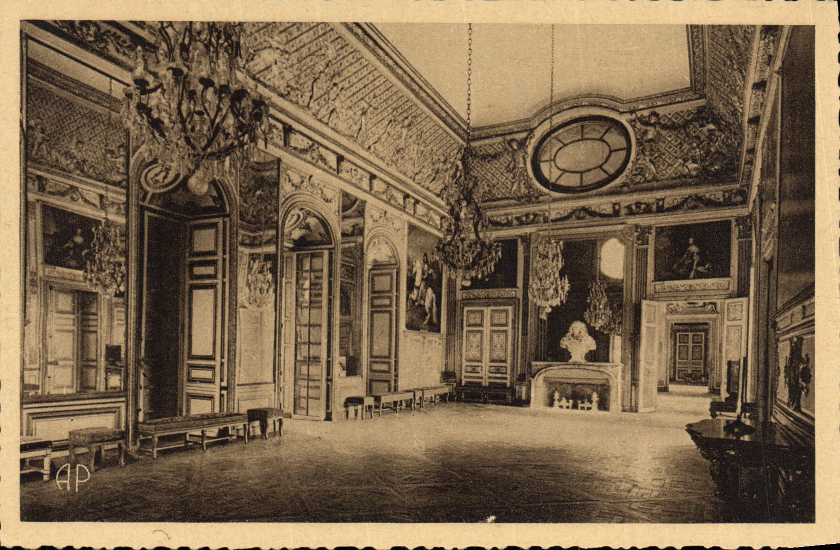 Antichambre de l'Hôtel de Biron — Versailles — AP