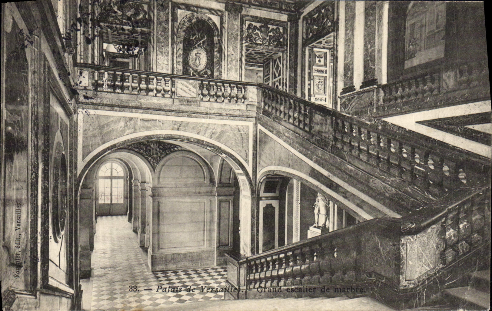 Palais de Versailles — Grand escalier de marbre — éditeur Fournier, n°33