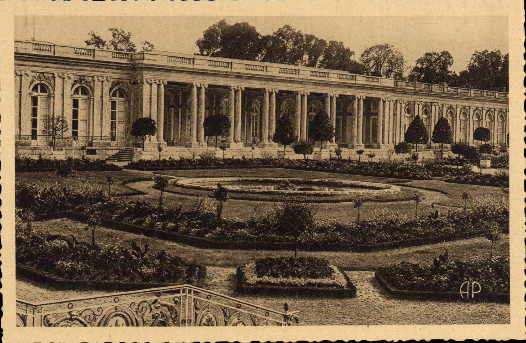 CPA Chateau De Versailles Le grand Trianon
