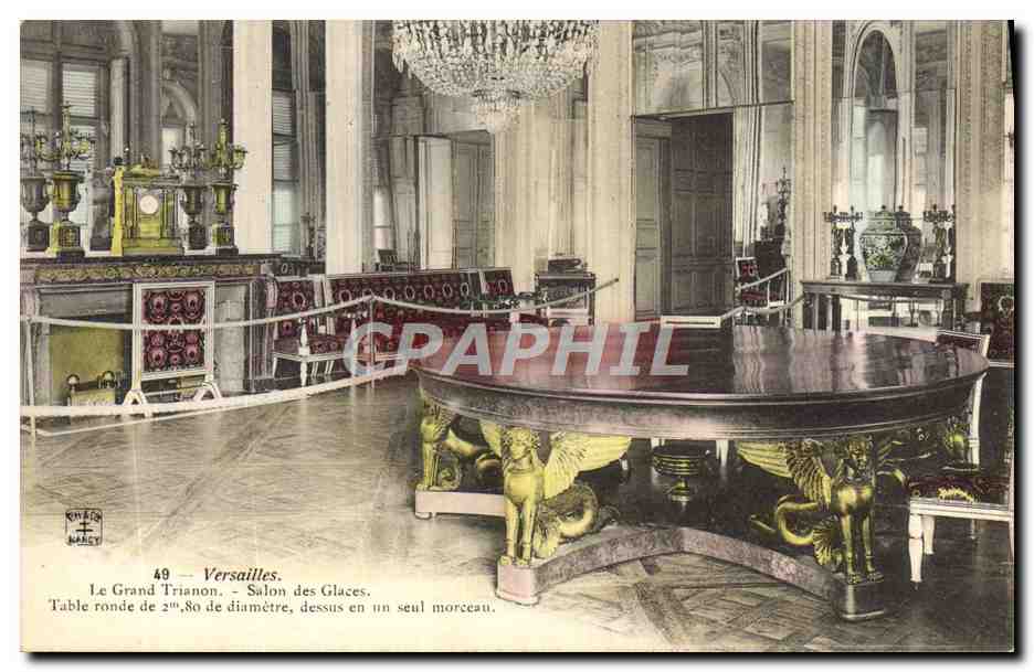 CPA Versailles Le Grand Trianon Salon des glaces Table ronde